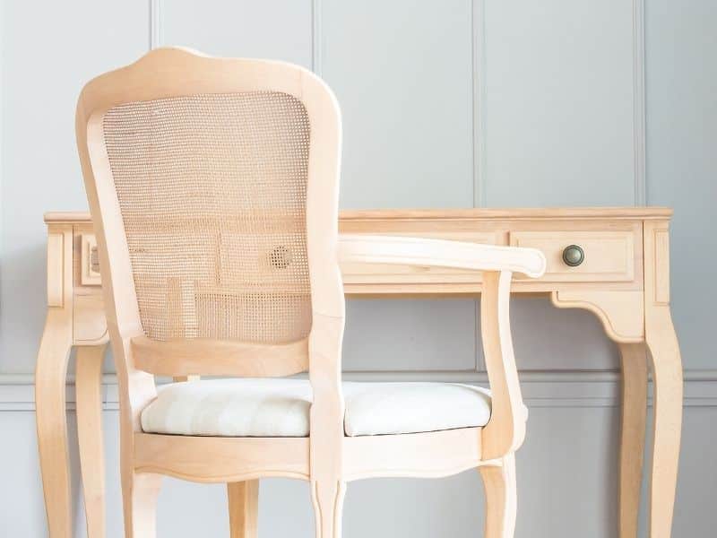 restauración de muebles antiguos en Granada